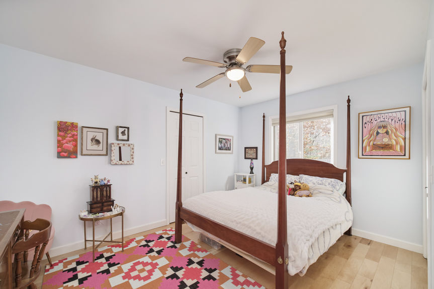 13200_Hopkins_Forest_Dr-21