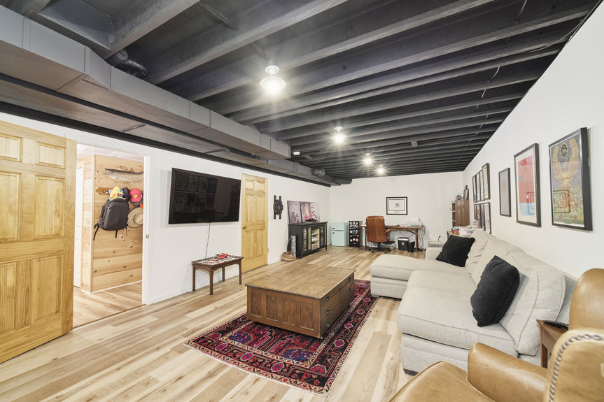 13200_Hopkins_Forest_Dr-28