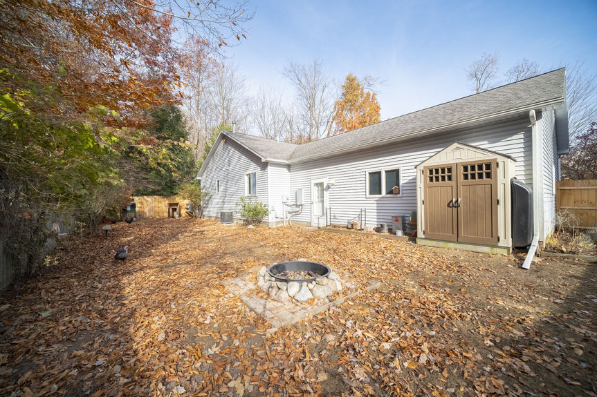 13200_Hopkins_Forest_Dr-32