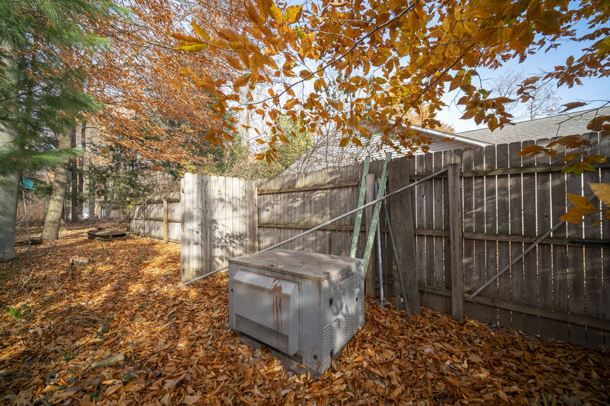 13200_Hopkins_Forest_Dr-37