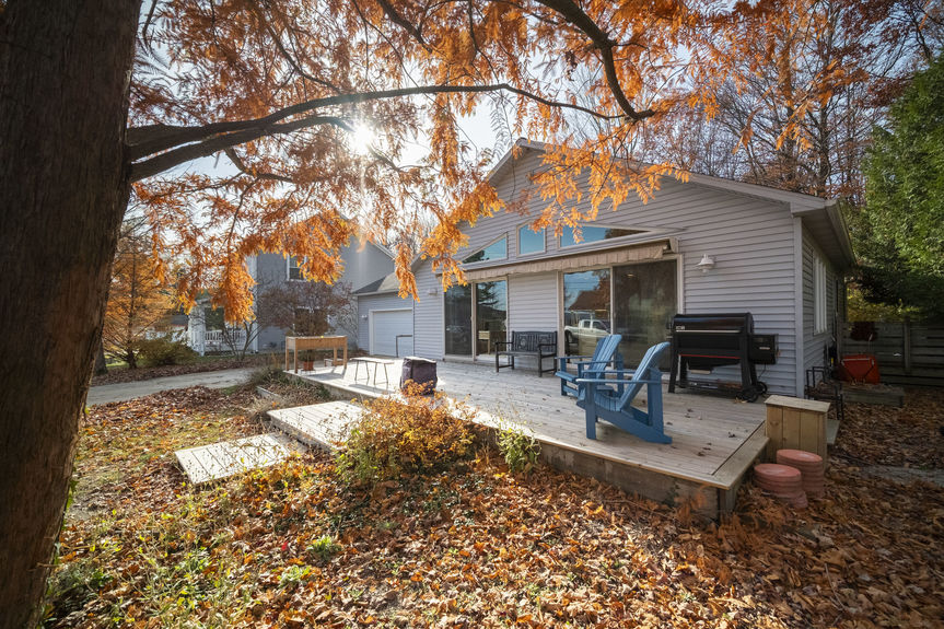 13200_Hopkins_Forest_Dr-43