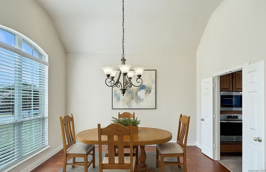 43 Gazelle interior 2