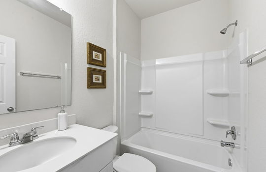 Sienna Crk guest bath