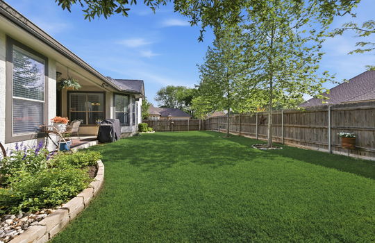 45-web-or-mls-8Y8A4274_with_grass