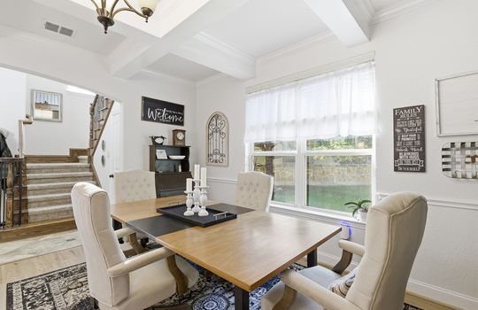 117 Retama Dining 1