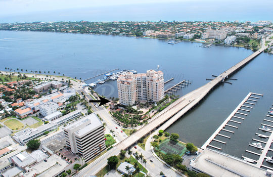 one-watermark-place-wpb11