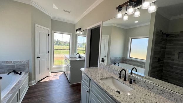 primary bath area counters jpg (1)