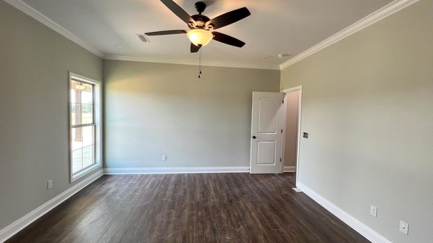 primary bedroom jpg (1)