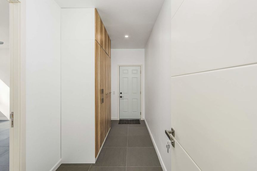 6-web-or-mls-0D8A2429