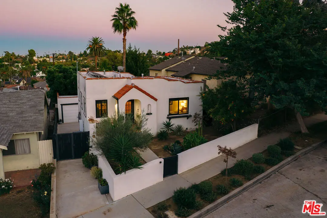 How do you choose the right real estate agent in Los Angeles?