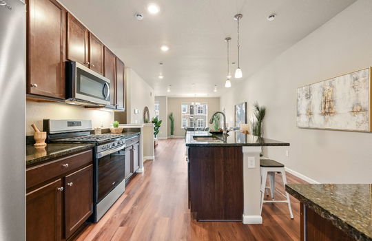 6-web-or-mls-8421 Galvani Trl, E6