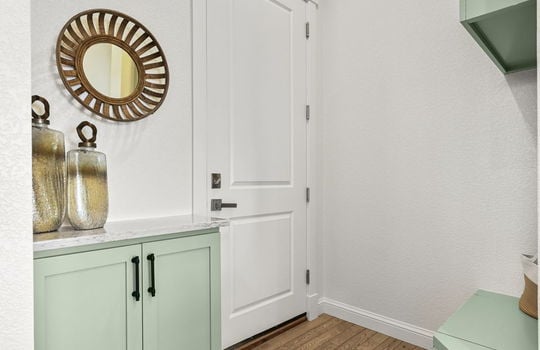 22-web-or-mls-9510 Orion Way22