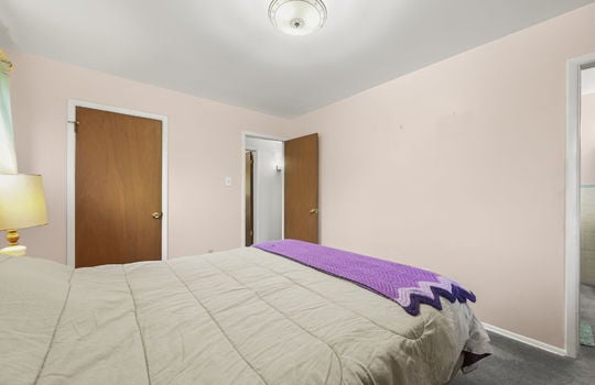 16-web-or-mls-8198 E Lehigh Dr16