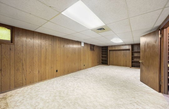 22-web-or-mls-8198 E Lehigh Dr22