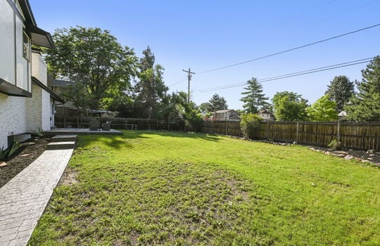 46-web-or-mls-9591 W Florida Pl46