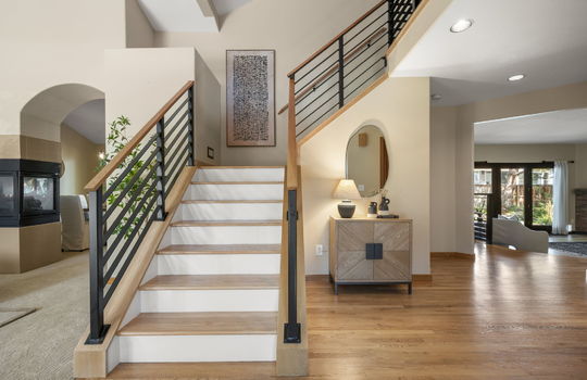 14-web-or-mls-749 Apple Ct14