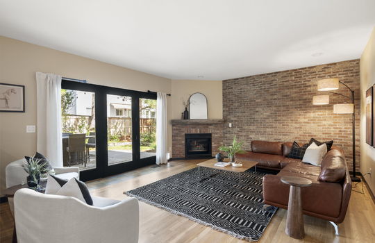 18-web-or-mls-749 Apple Ct18