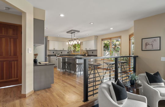 21-web-or-mls-749 Apple Ct21