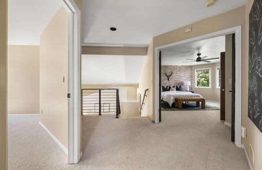 29-web-or-mls-749 Apple Ct29