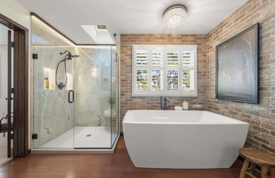 34-web-or-mls-749 Apple Ct34