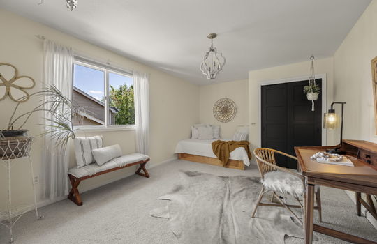 38-web-or-mls-749 Apple Ct38