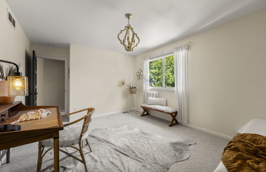 39-web-or-mls-749 Apple Ct39