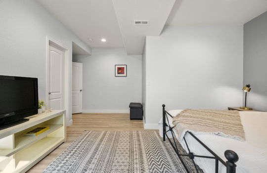 57-web-or-mls-18871 W 84th Ave57