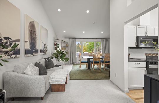 16-web-or-mls-11166 W 78th Dr16