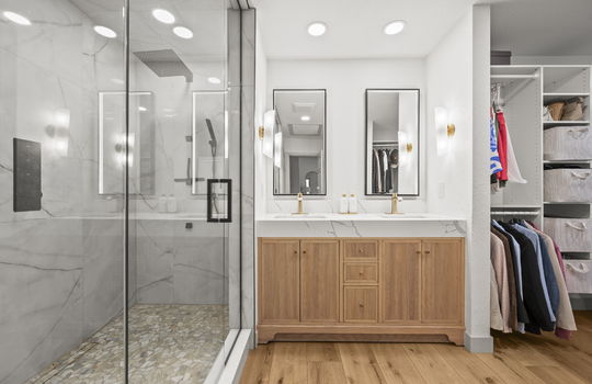 35-web-or-mls-11166 W 78th Dr35