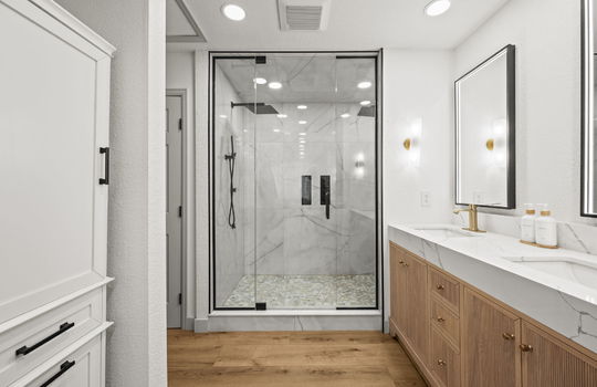 36-web-or-mls-11166 W 78th Dr36