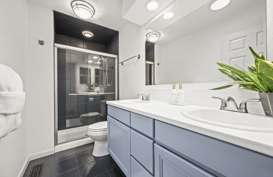 38-web-or-mls-11166 W 78th Dr38