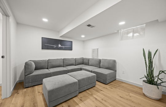 42-web-or-mls-11166 W 78th Dr42