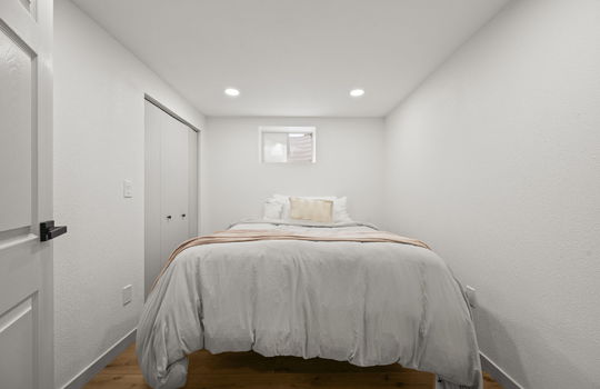 43-web-or-mls-11166 W 78th Dr43