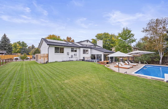 52-web-or-mls-11166 W 78th Dr52