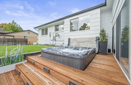 53-web-or-mls-11166 W 78th Dr53