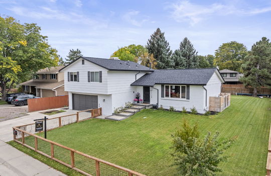 6-web-or-mls-11166 W 78th Dr6