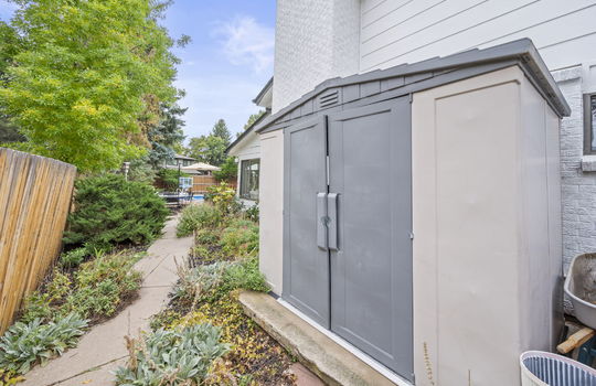 60-web-or-mls-11166 W 78th Dr60