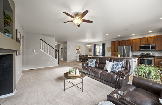 16-web-or-mls-620 Gallegos St16