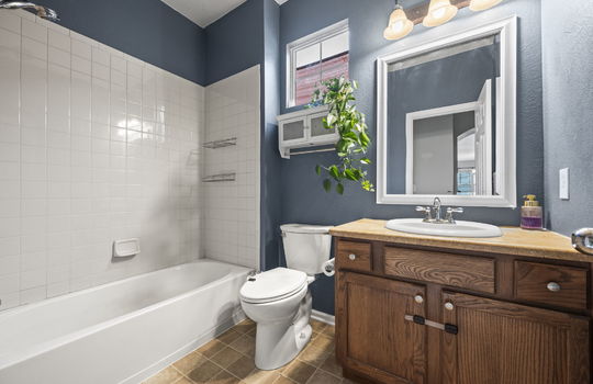 24-web-or-mls-620 Gallegos St24