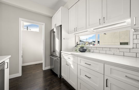 15-web-or-mls-1551 W 43rd Ave15