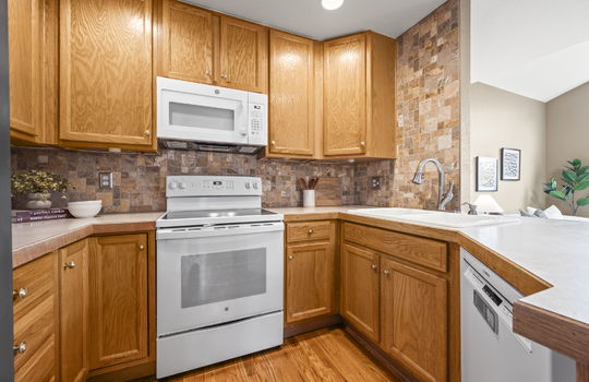 17-web-or-mls-578 Beauprez Ave17