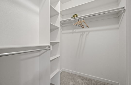 27-web-or-mls-578 Beauprez Ave27