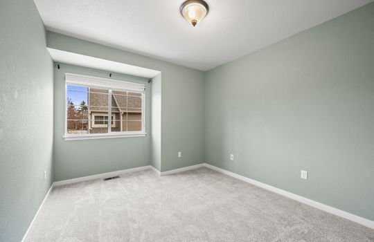 30-web-or-mls-578 Beauprez Ave30