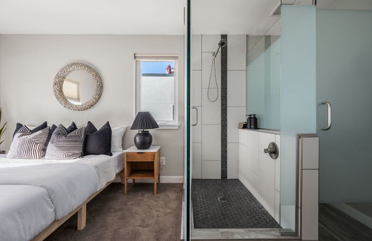 31-web-or-mls-1551 W 43rd Ave31