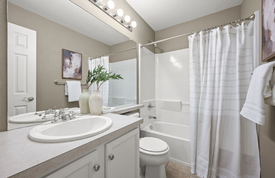 32-web-or-mls-578 Beauprez Ave32