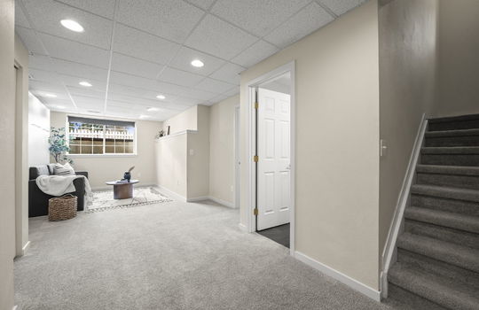 35-web-or-mls-578 Beauprez Ave35