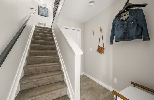 6-web-or-mls-1551 W 43rd Ave6