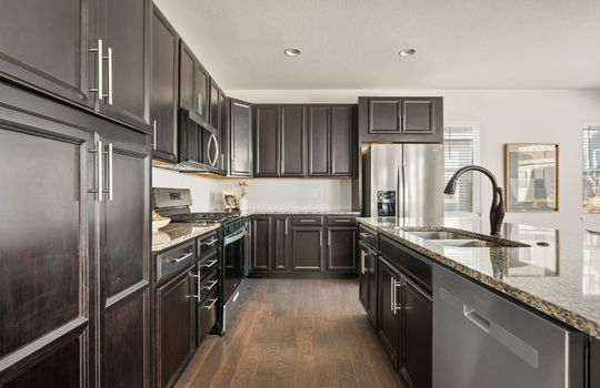 22-web-or-mls-9365 Joyce Way22