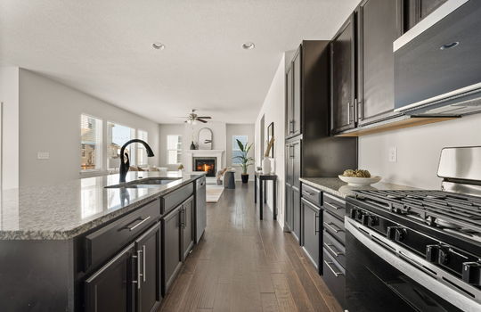 23-web-or-mls-9365 Joyce Way23