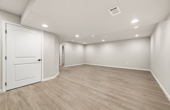 45-web-or-mls-9365 Joyce Way45